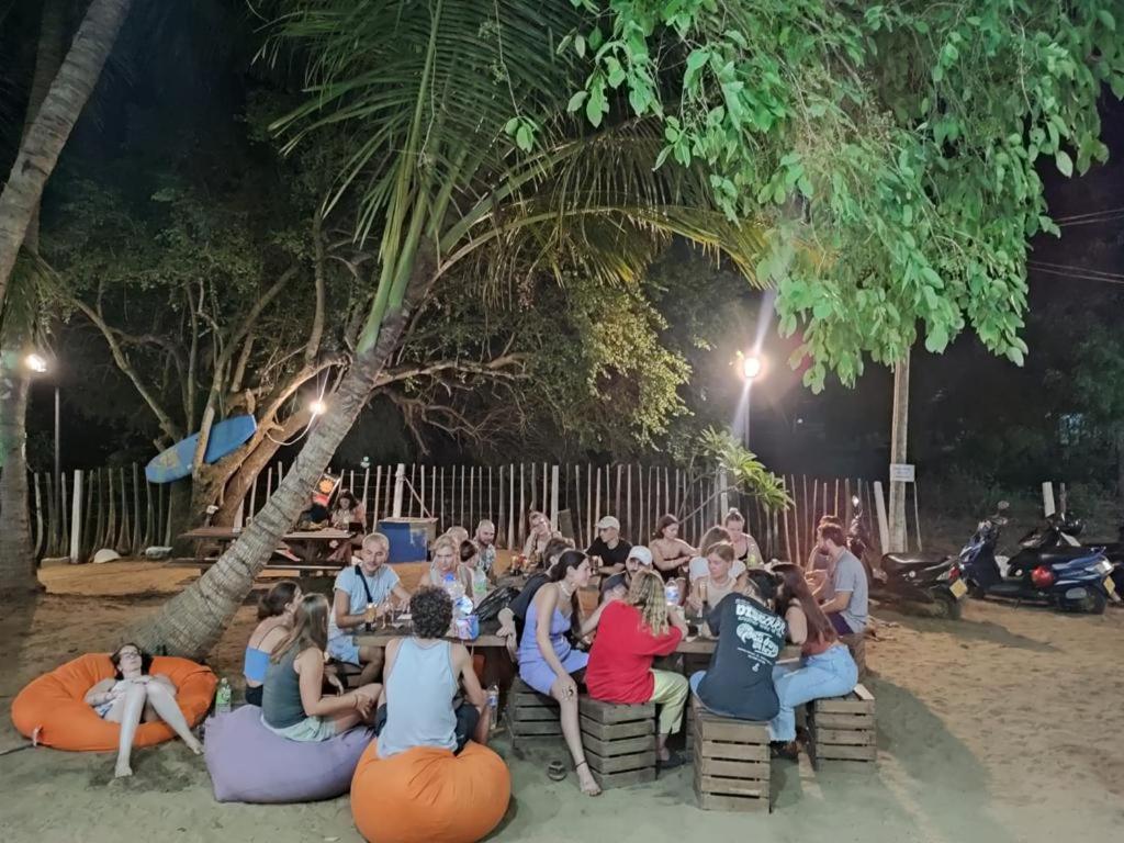 Hangover Hostels Arugam Bay Luaran gambar